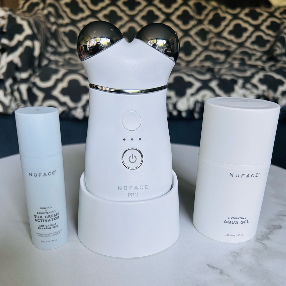 NuFace Pro Skincare Set - White and Silver